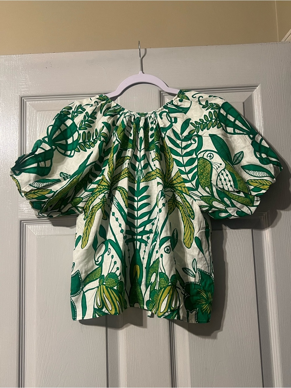Rachel Zoe Cream Blouse with Green Leaf Print and Tie Front - Picture 2 of 2